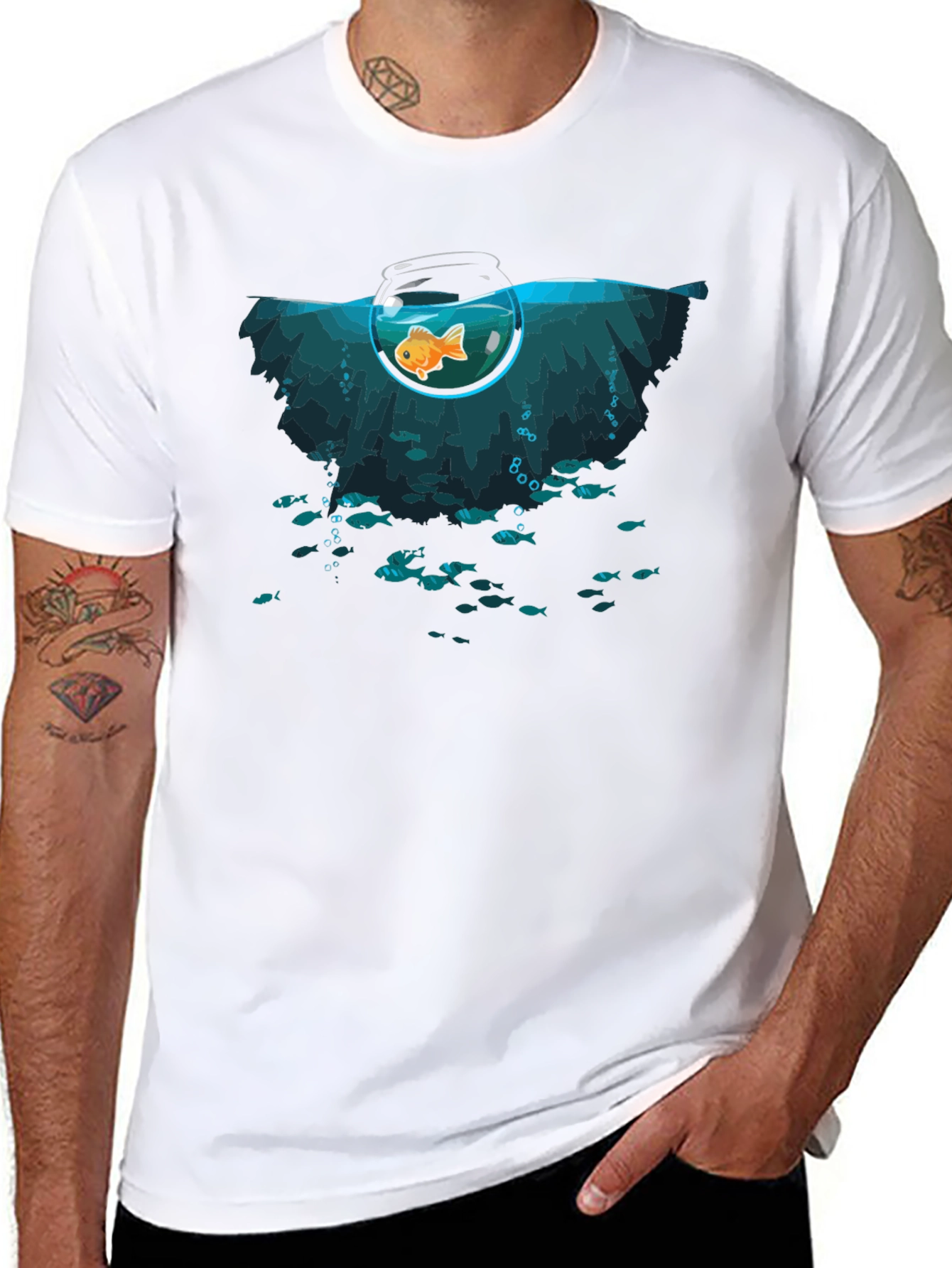 Unique Goldfish Graphic Black T-Shirt