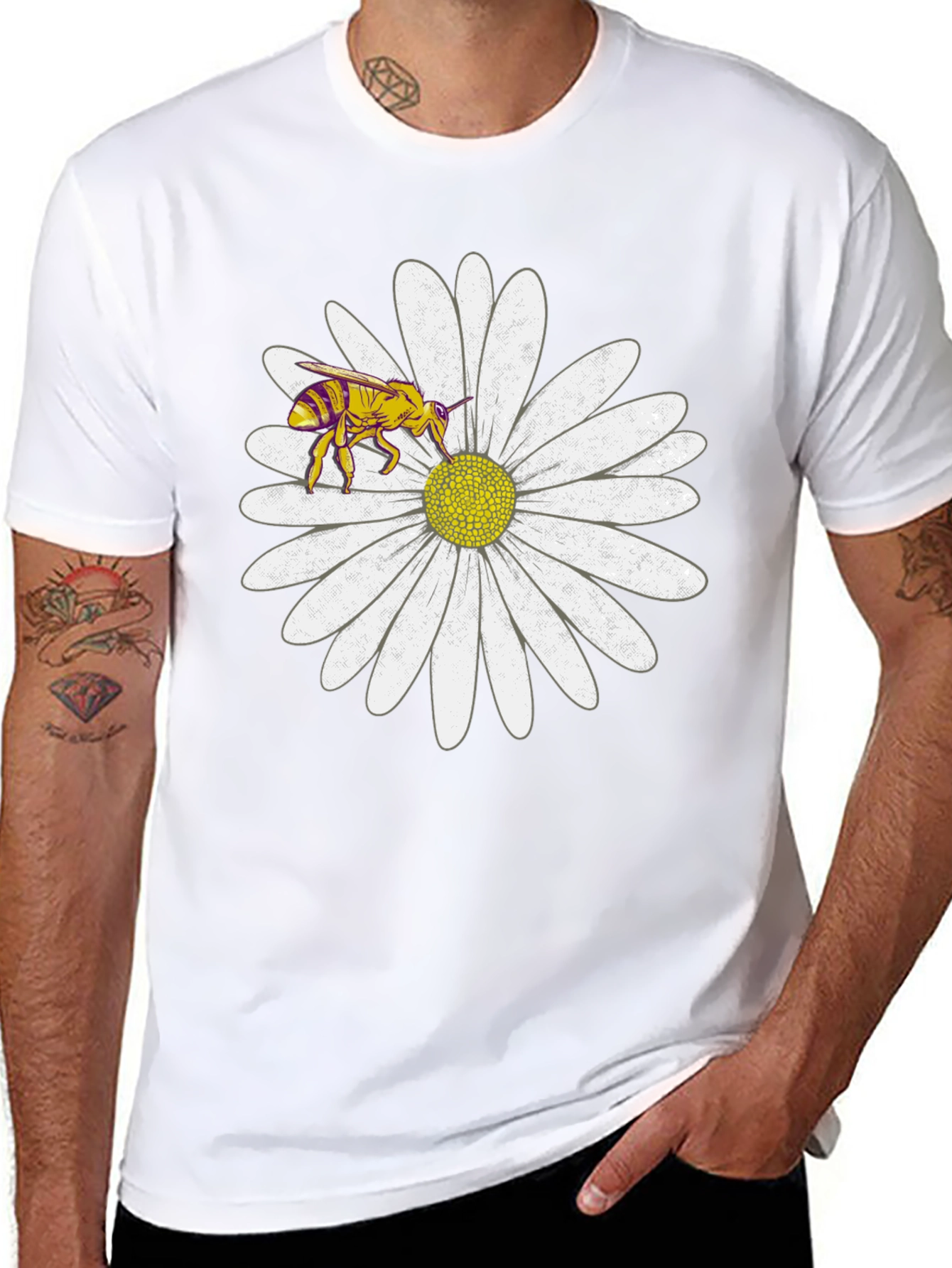 Bee on Daisy Graphic Tee - Black Cotton T-Shirt