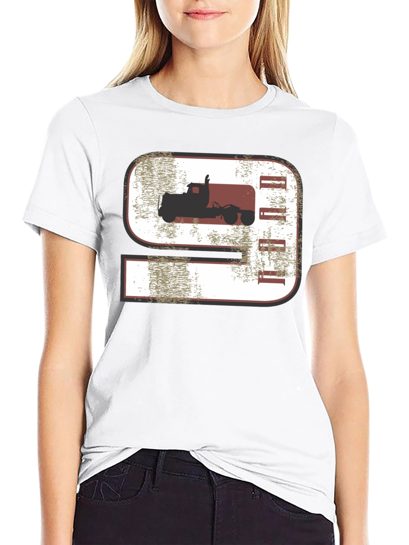 Trucker 1981 Birthday T-Shirt