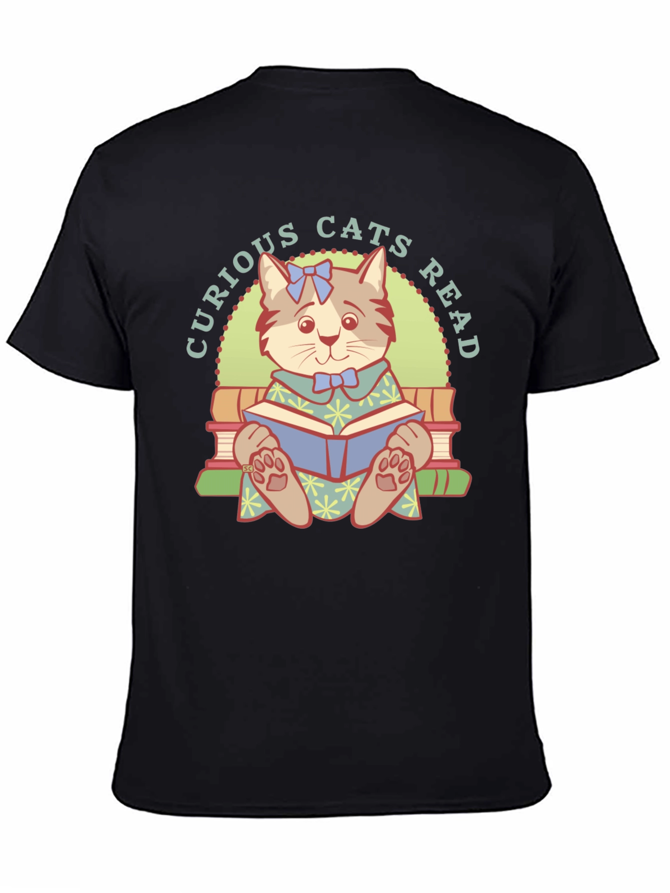 Curious Cats Read T-Shirt - Book Lover Tee
