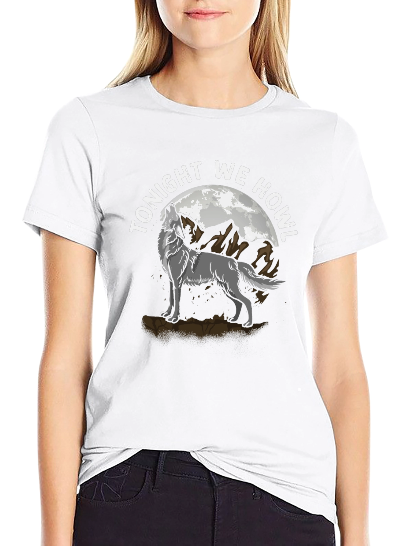 Tonight We Howl Wolf Graphic T-Shirt