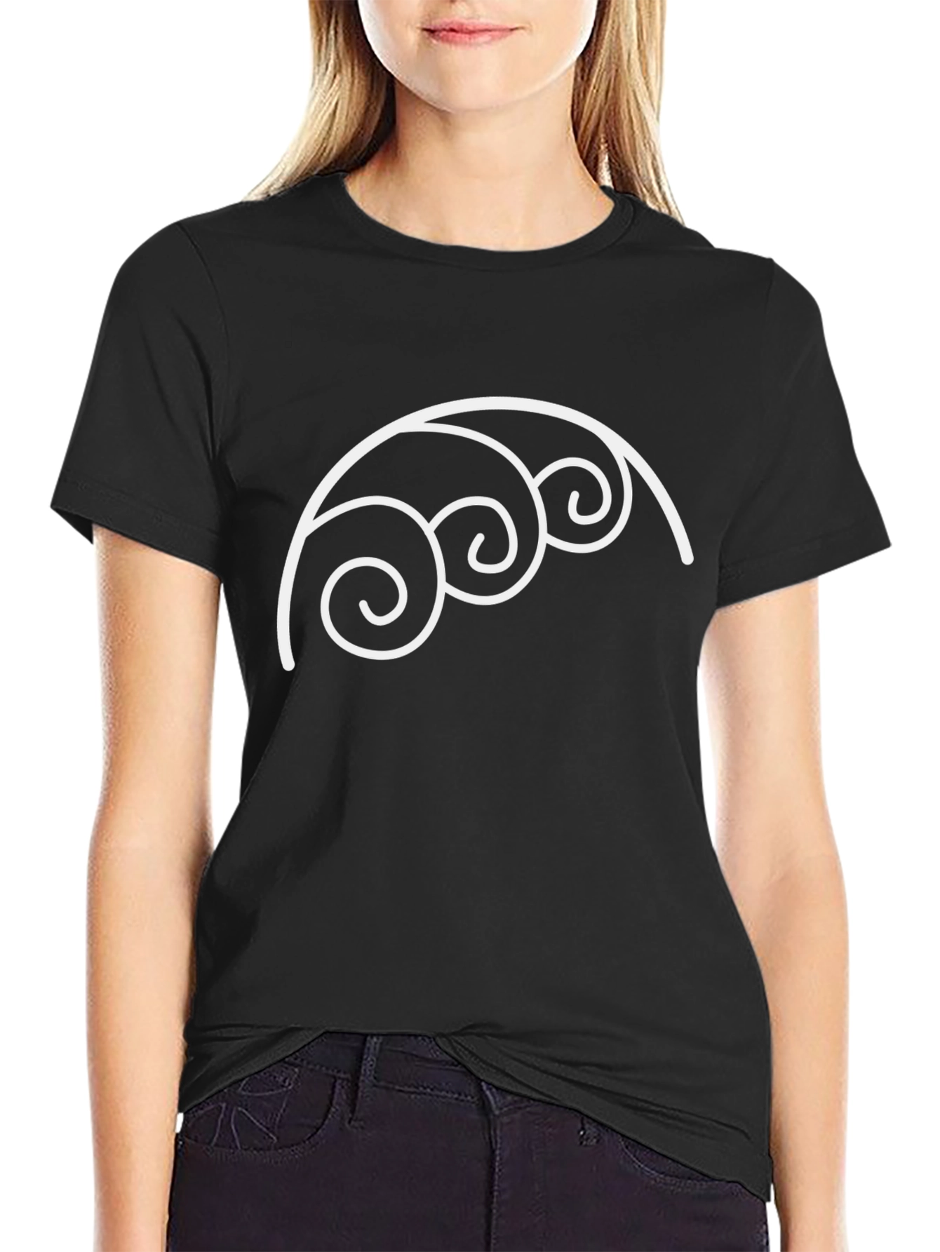 Minimalist Wave Design Black T-Shirt