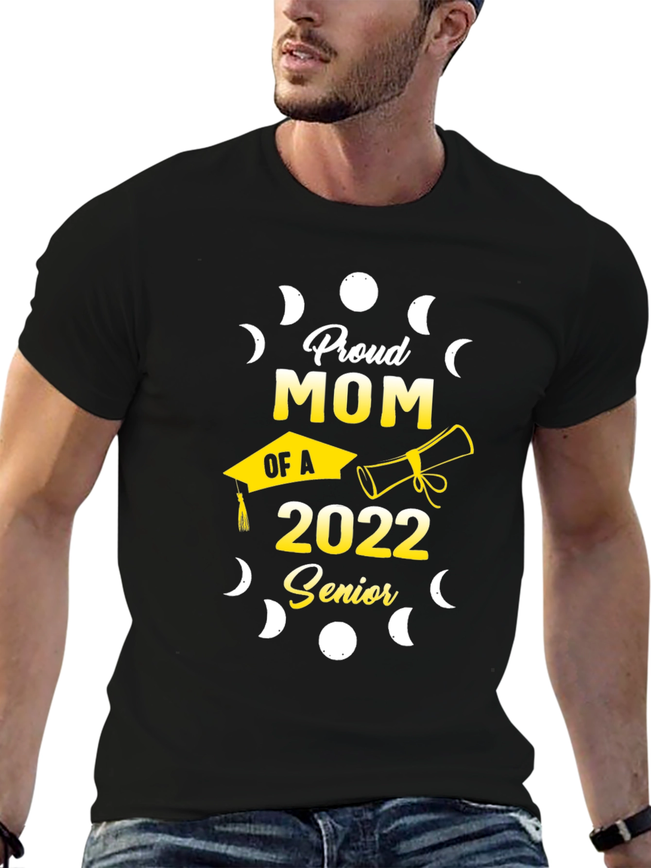 Proud Mom of a 2022 Senior Graduation T-Shirt