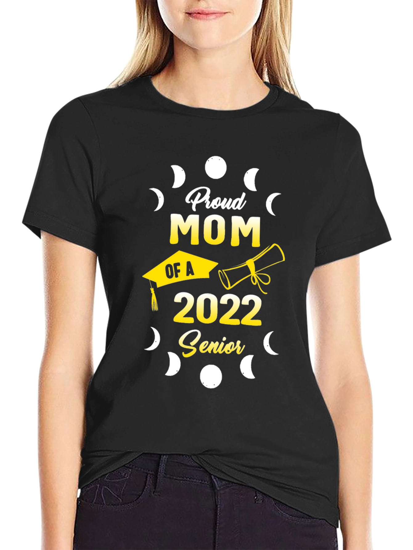 Proud Mom of a 2022 Senior Graduation T-Shirt