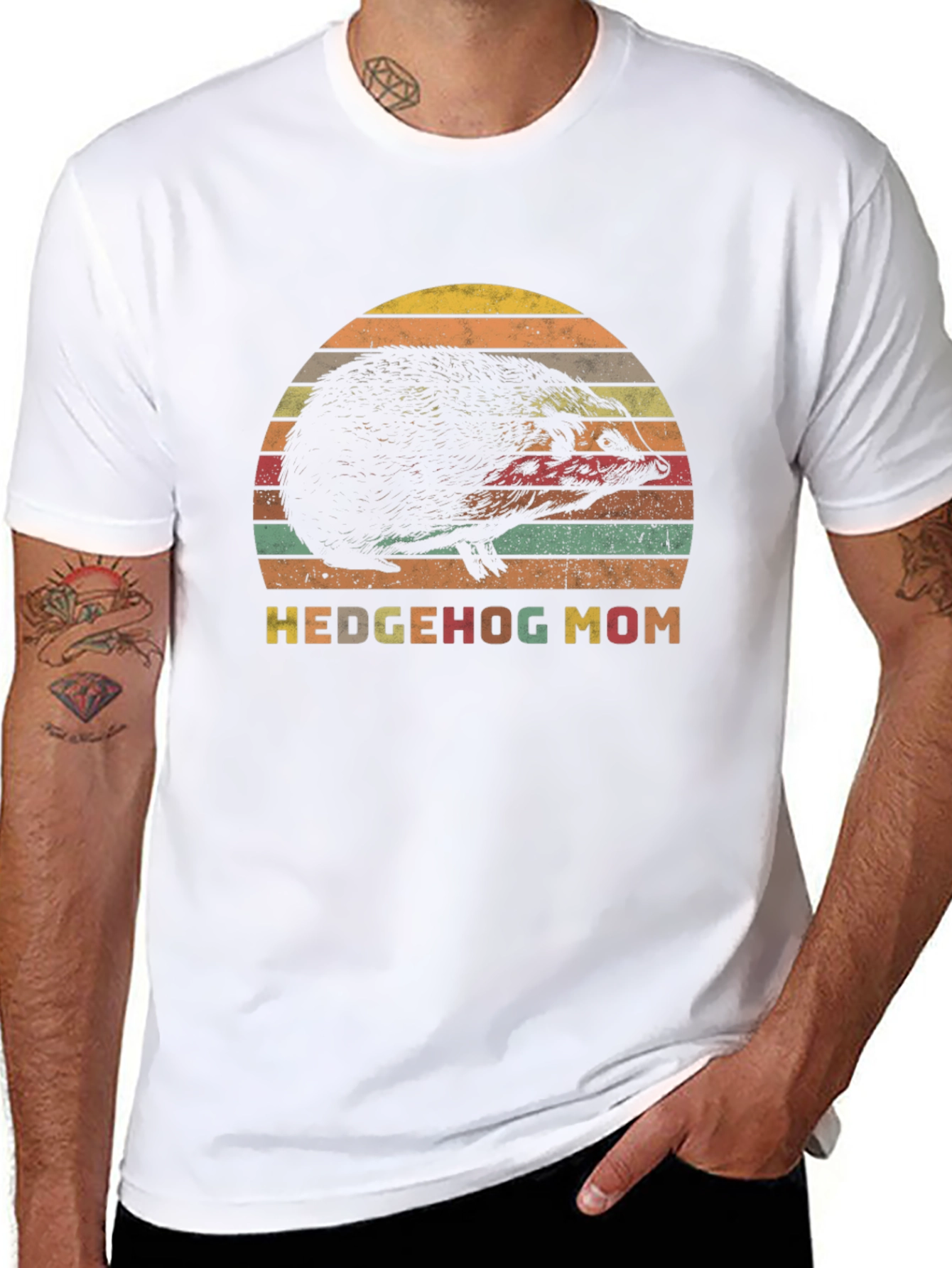 Hedgehog Mom Retro Style T-Shirt - Perfect Gift!