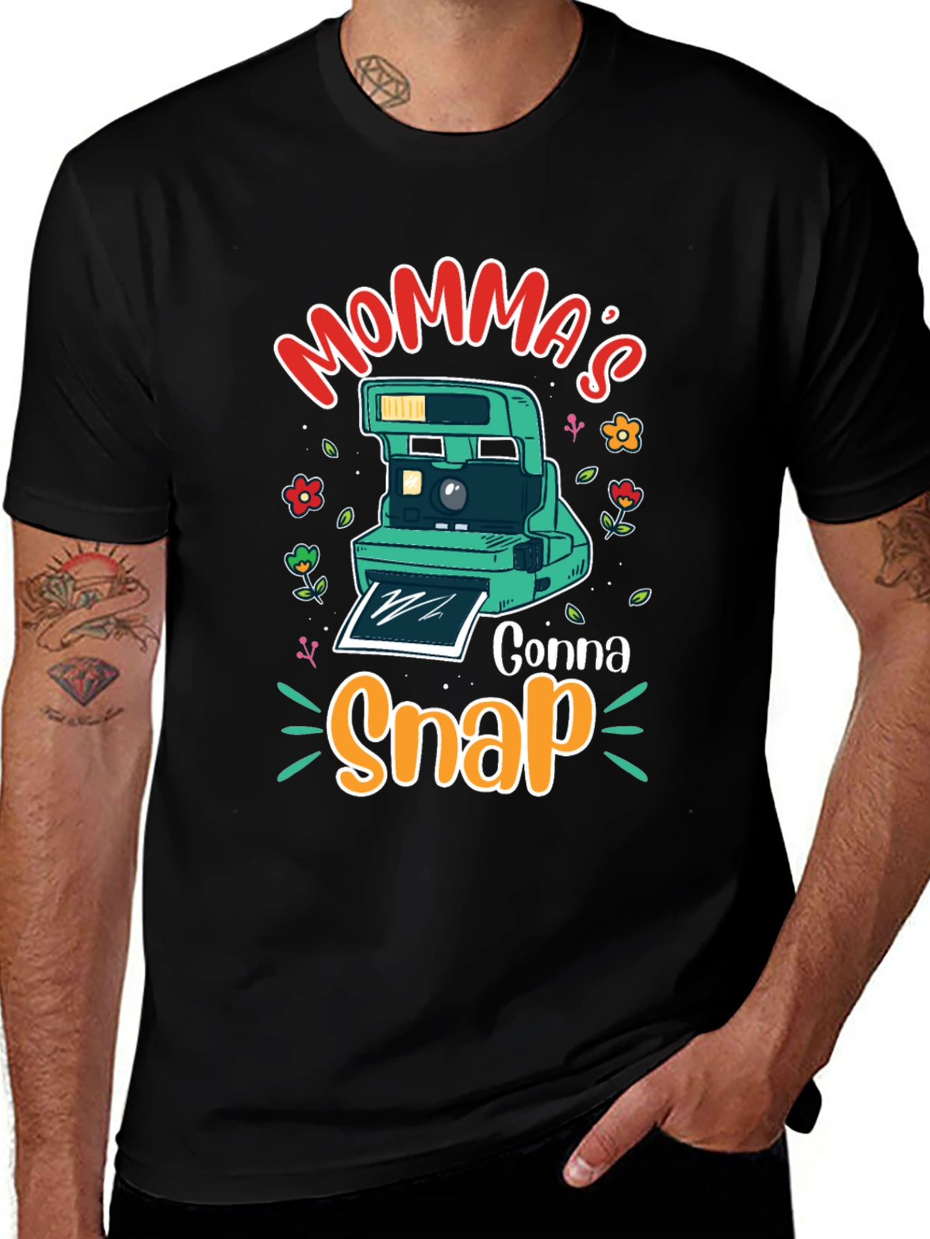 Mommas Gonna Snap T-Shirt - Camera Design