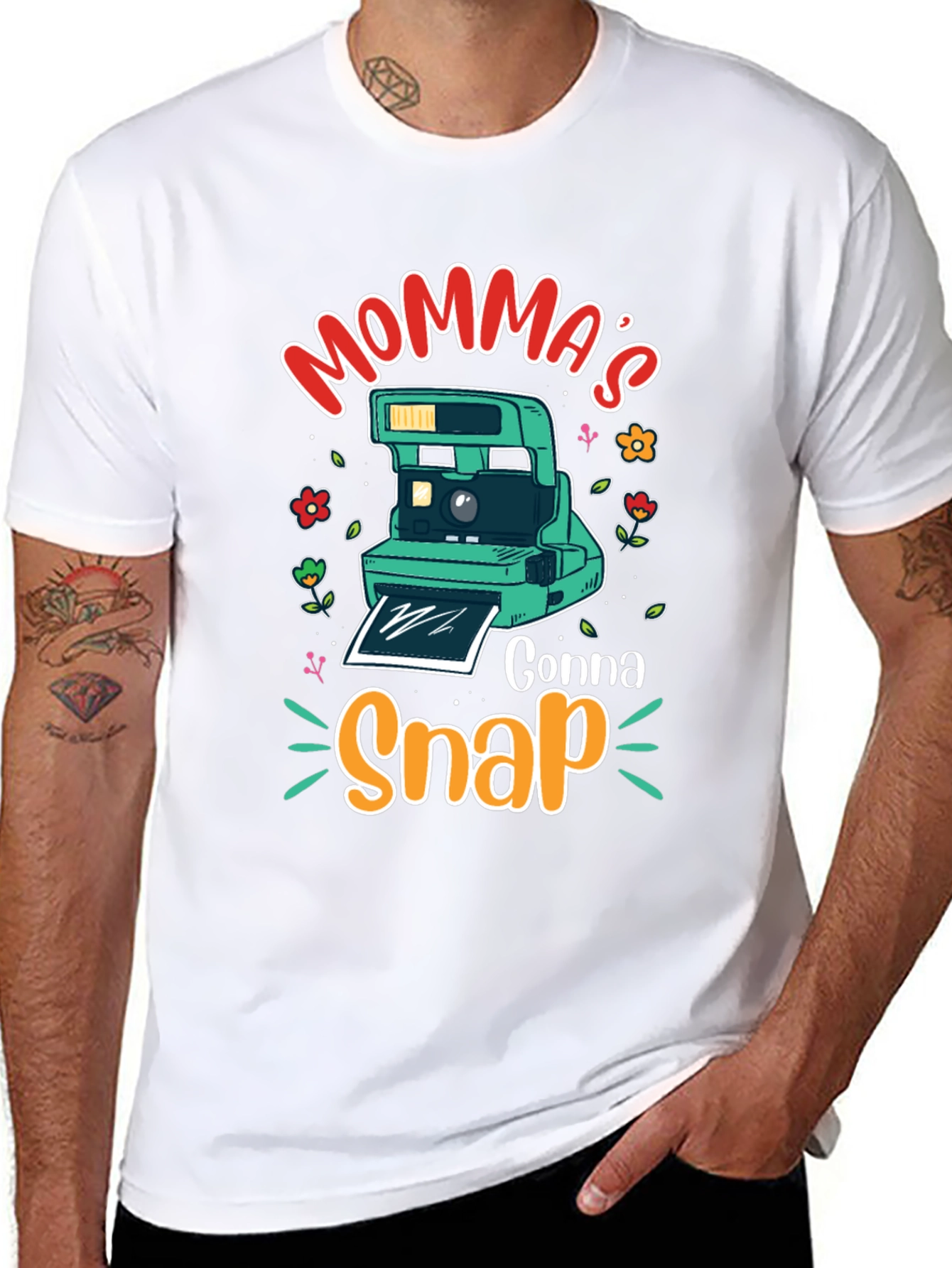 Mommas Gonna Snap T-Shirt - Camera Design