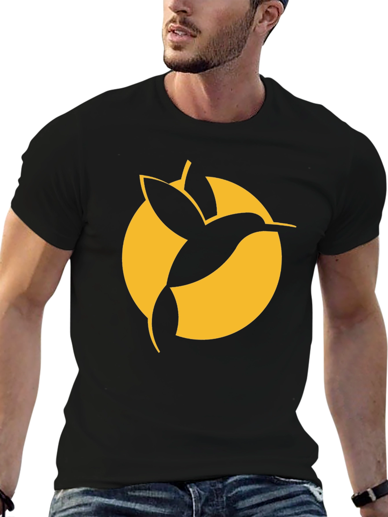 Hummingbird Graphic Tee - Stylish Black T-Shirt