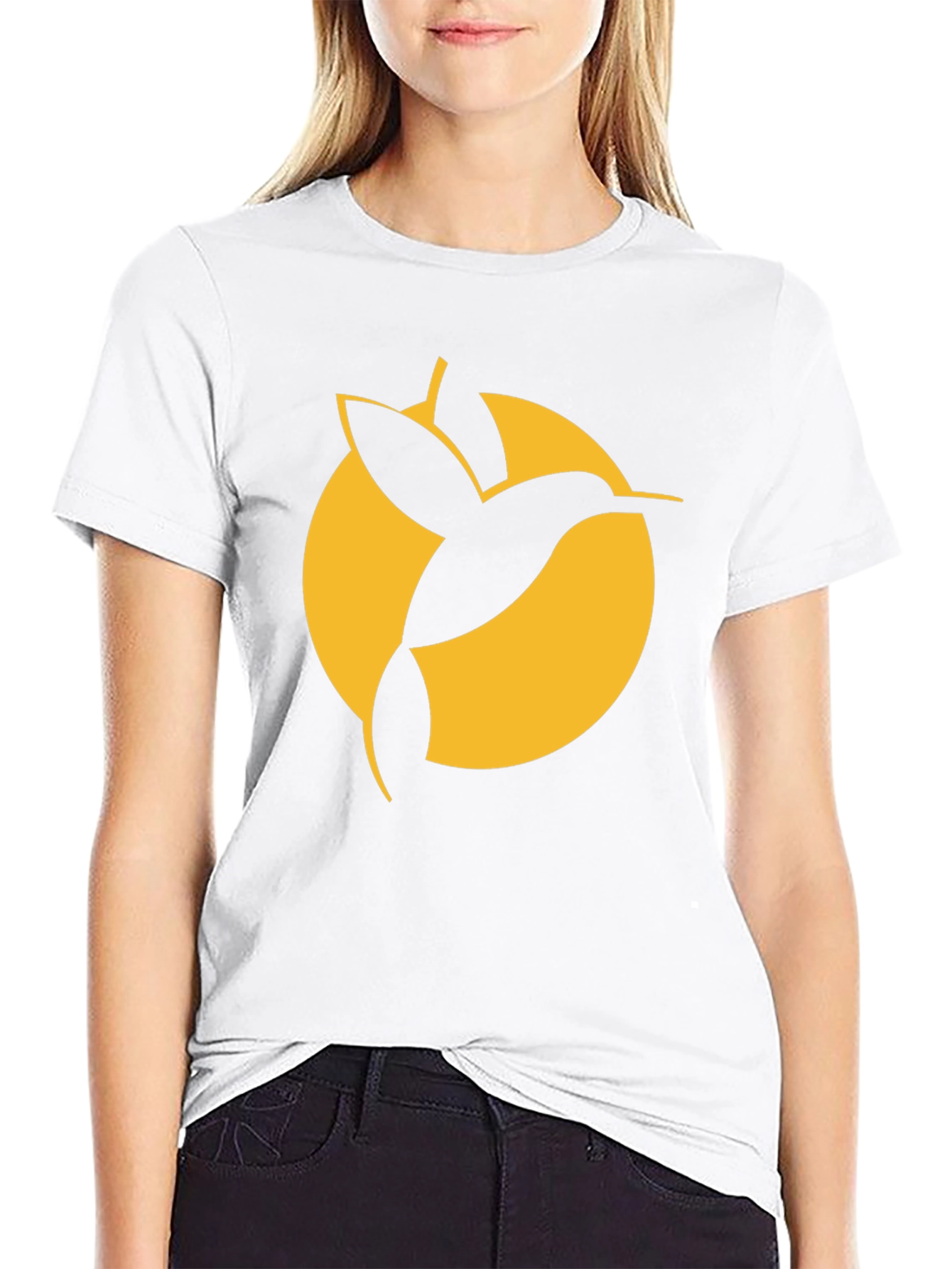 Hummingbird Graphic Tee - Stylish Black T-Shirt