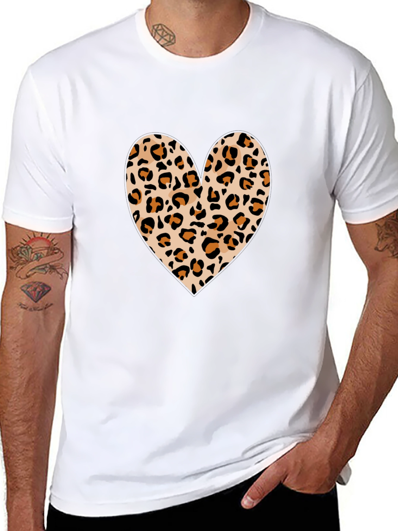 Leopard Print Heart Graphic Tee - Black
