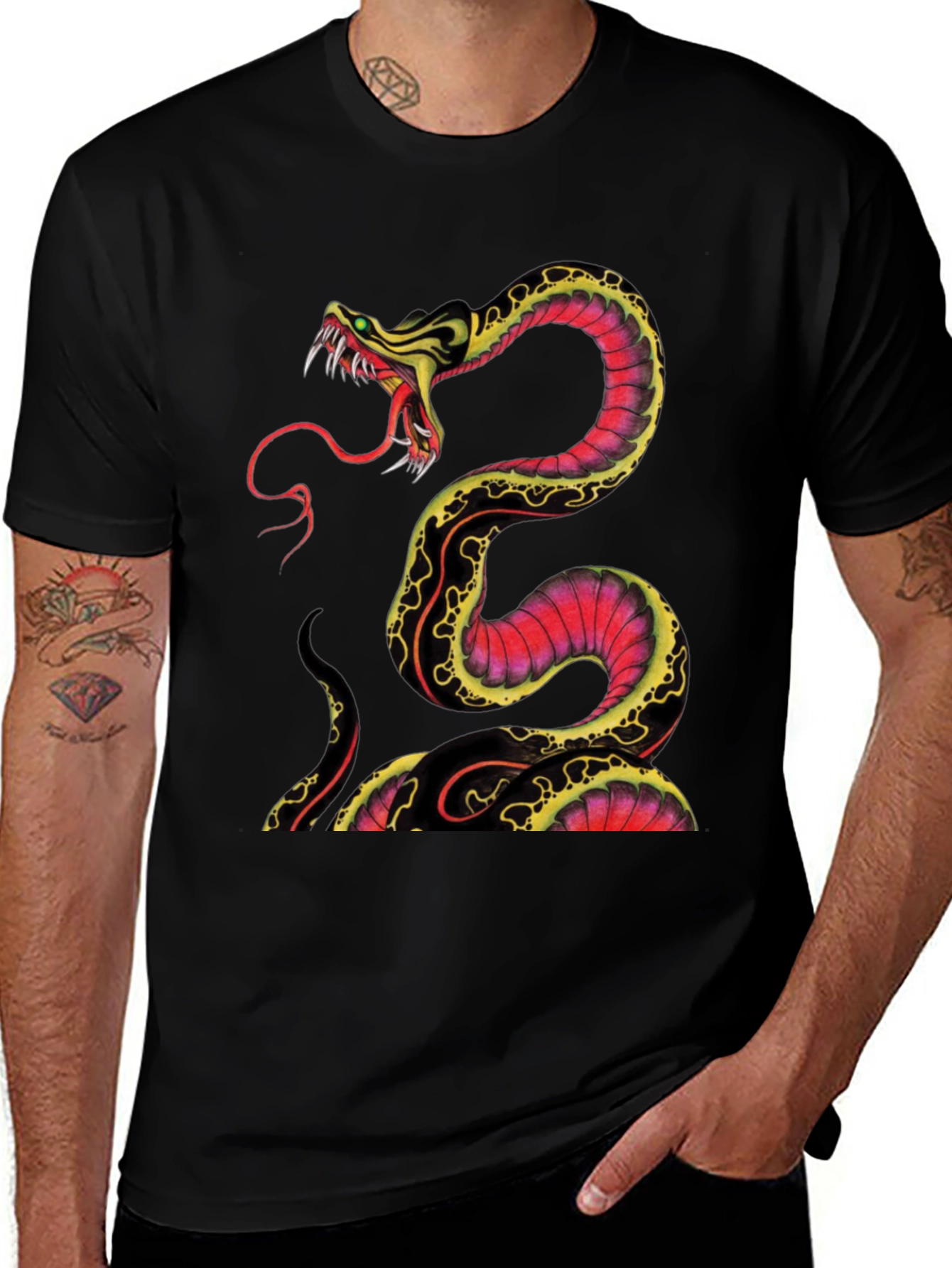 Snake Graphic Tee - Bold & Edgy Design