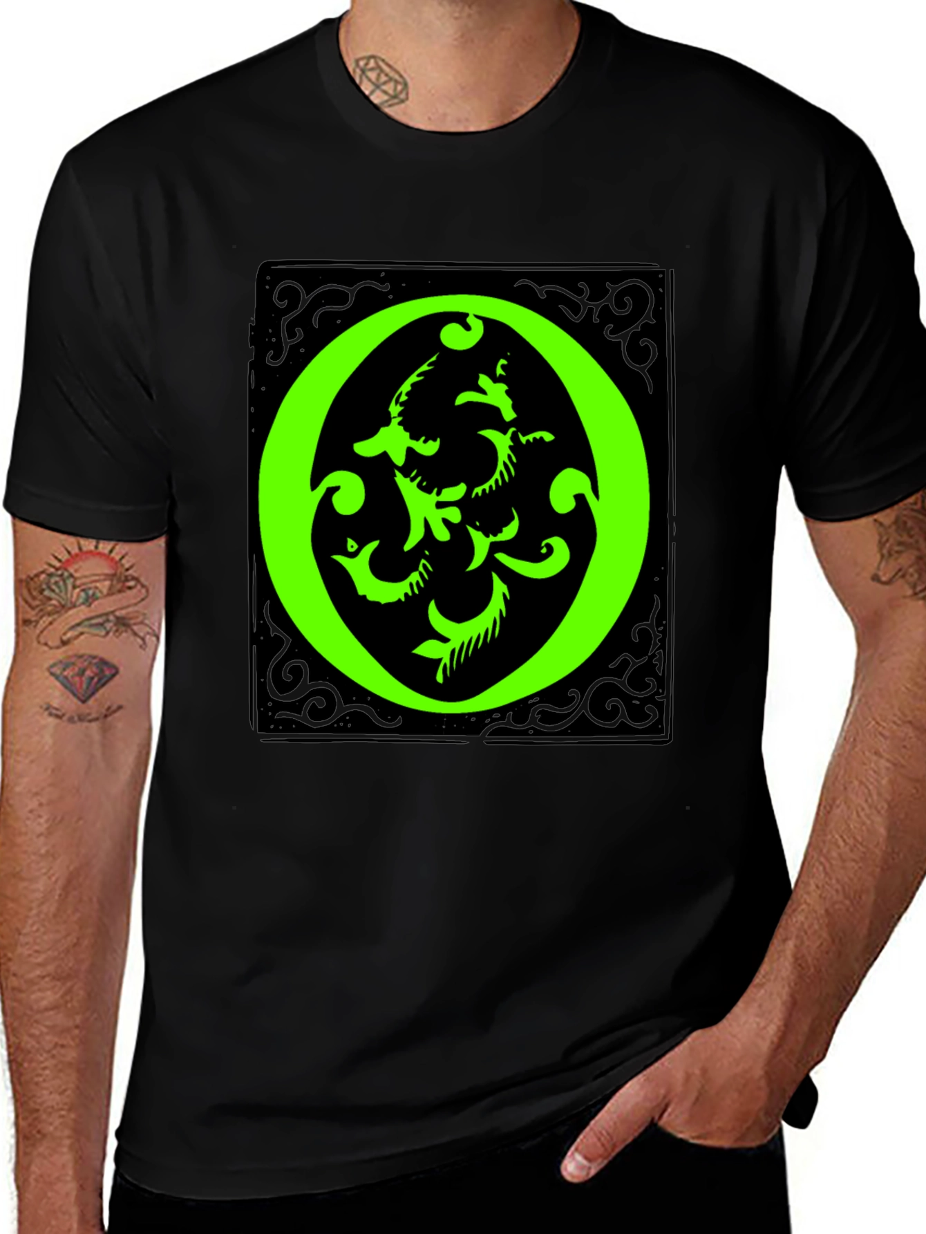 Abstract Green O Graphic Black T-Shirt