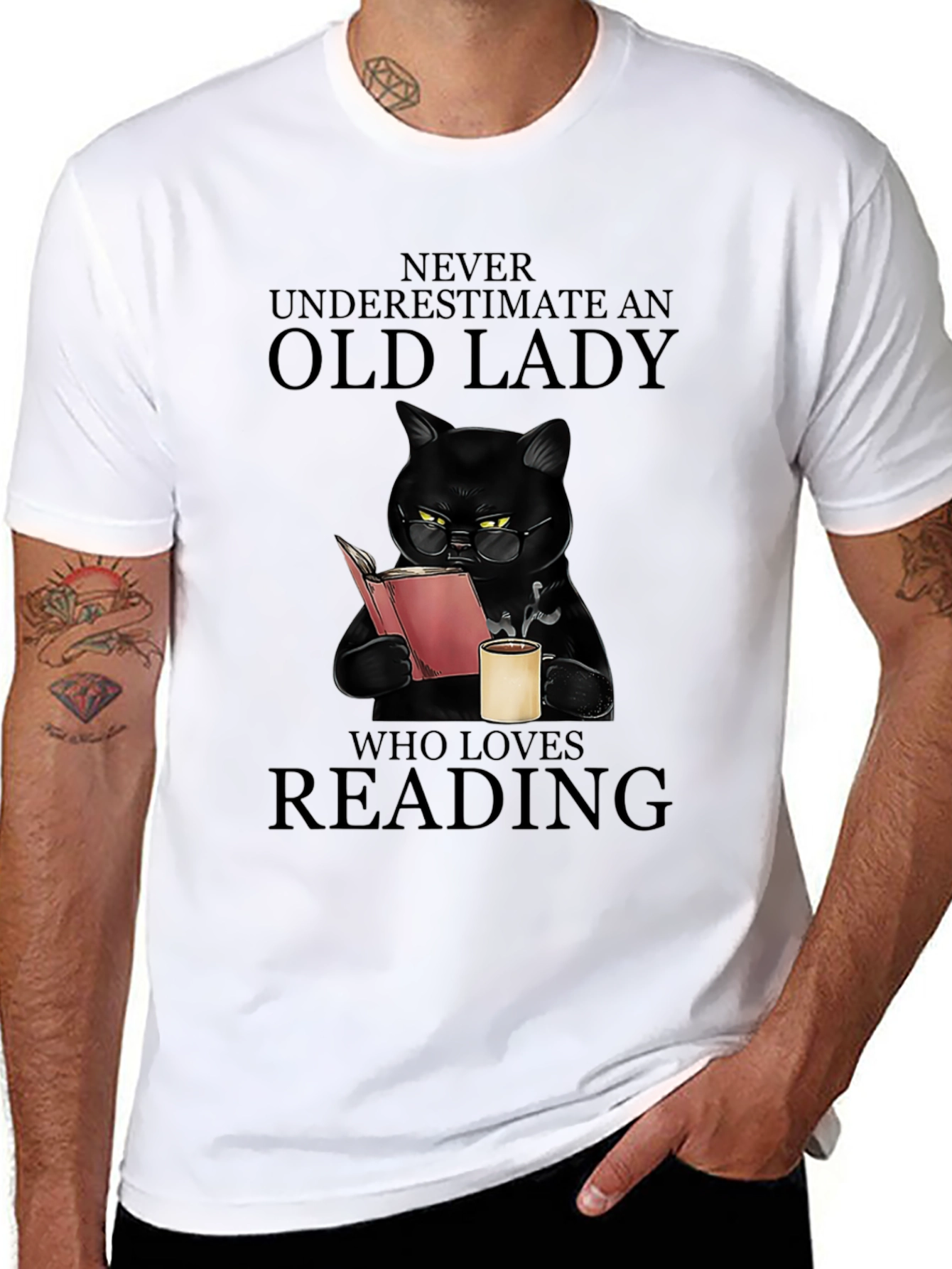 Never Underestimate Old Lady Reading Cat T-Shirt