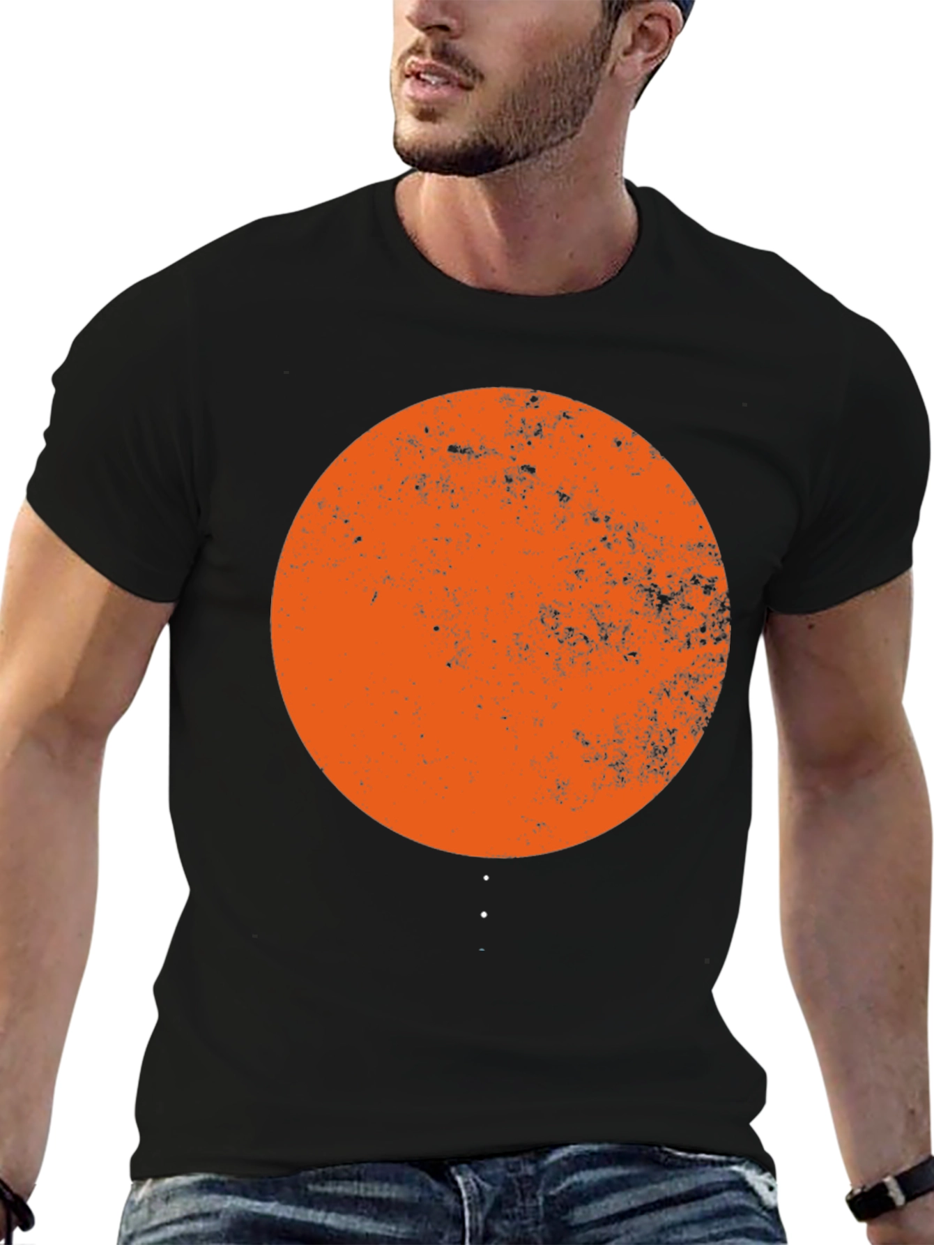 Retro Circle Graphic Tee - Stylish Comfort