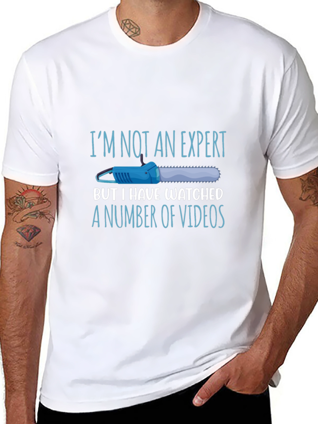 Funny Chainsaw T-Shirt - Im Not an Expert