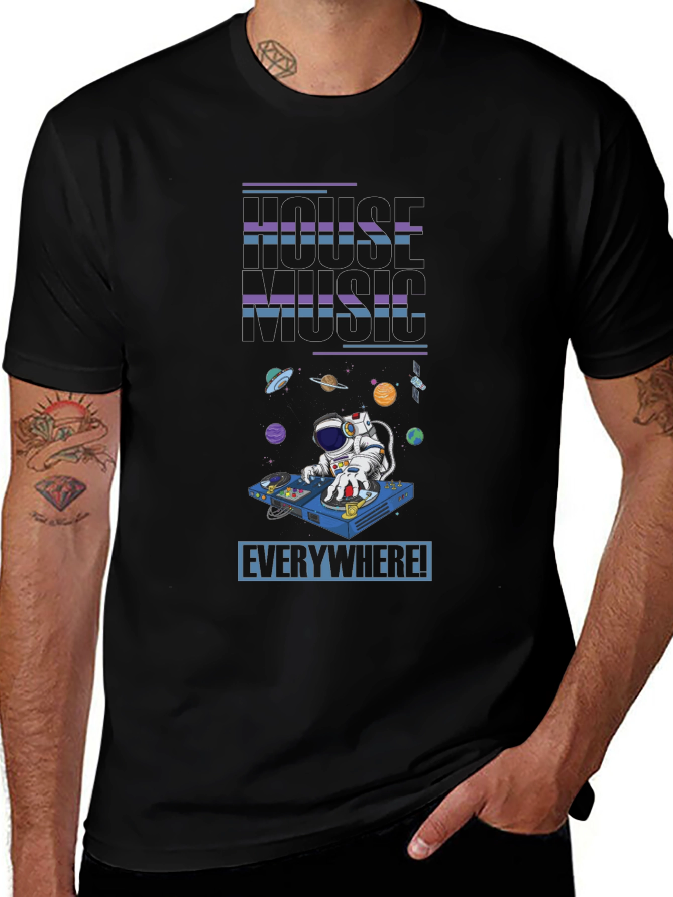 House Music Everywhere T-Shirt - Astronaut DJ