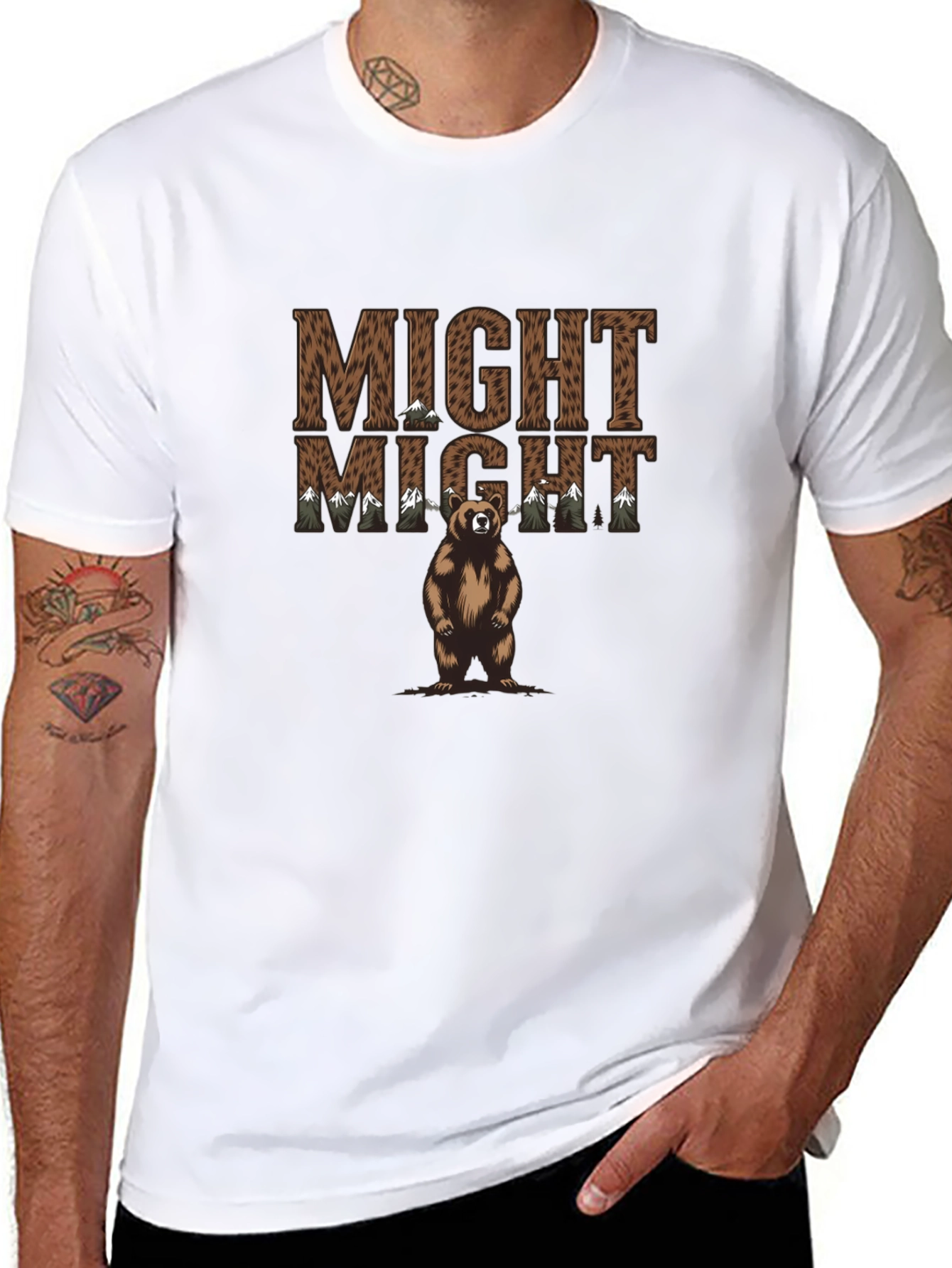 MIGHT MIGHT Bear Graphic T-Shirt