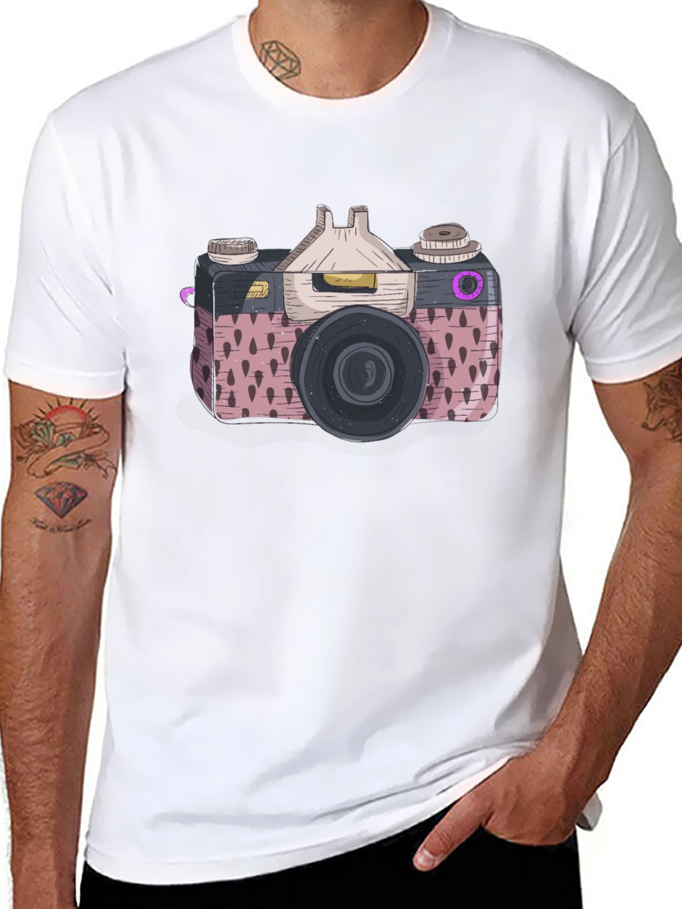 Retro Camera Graphic Tee - Stylish Mens Black T-Shirt