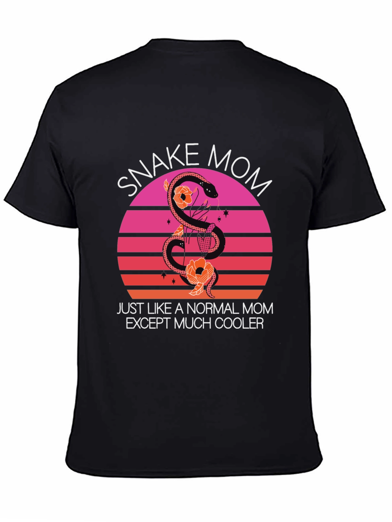 Snake Mom Graphic T-Shirt - Cool Mothers Day Tee