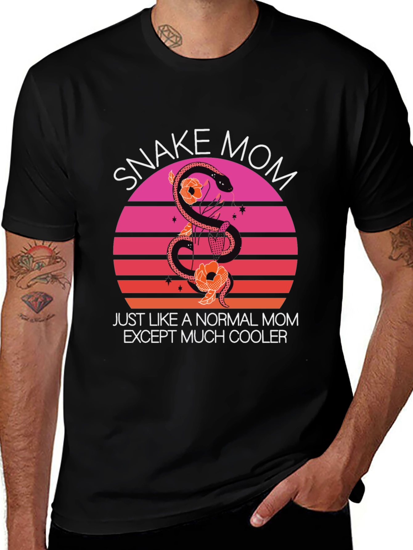 Snake Mom Graphic T-Shirt - Cool Mothers Day Tee
